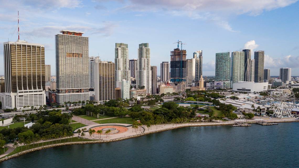 Mia Miami Skyline Mjo 3