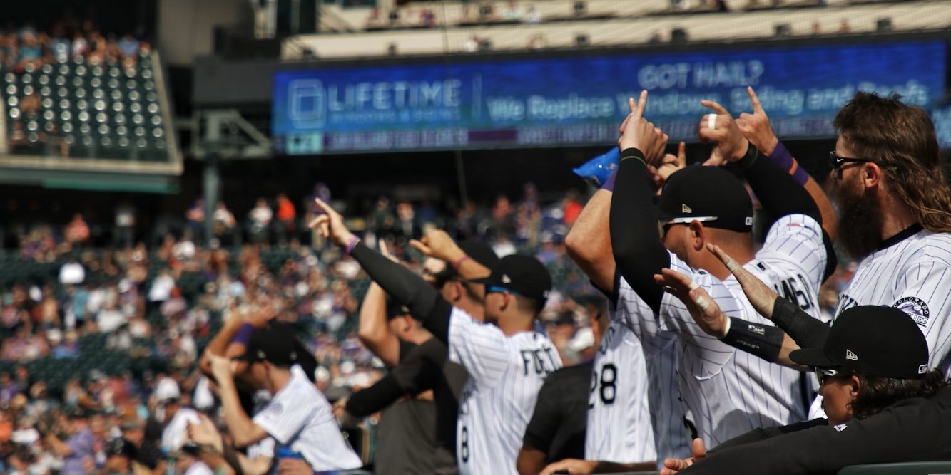Yankees Rally Past Blue Jays in ALDS Game 3 as Mariners Move Closer to the American League Championship