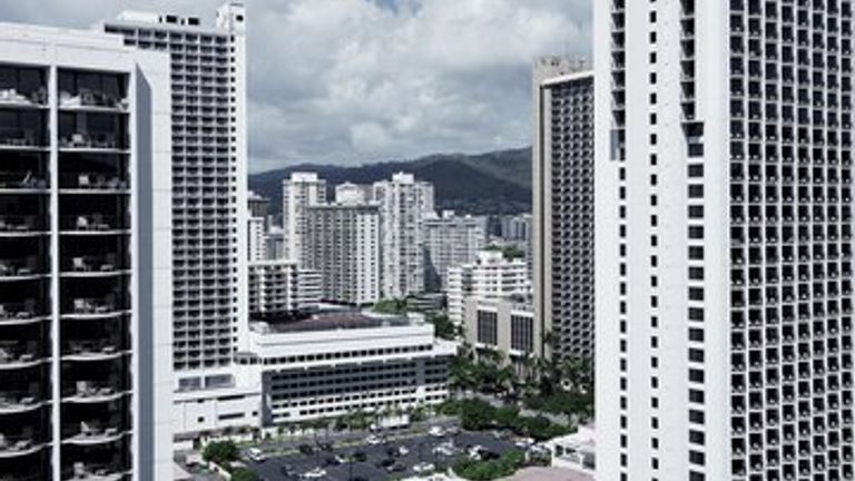 Puti Building