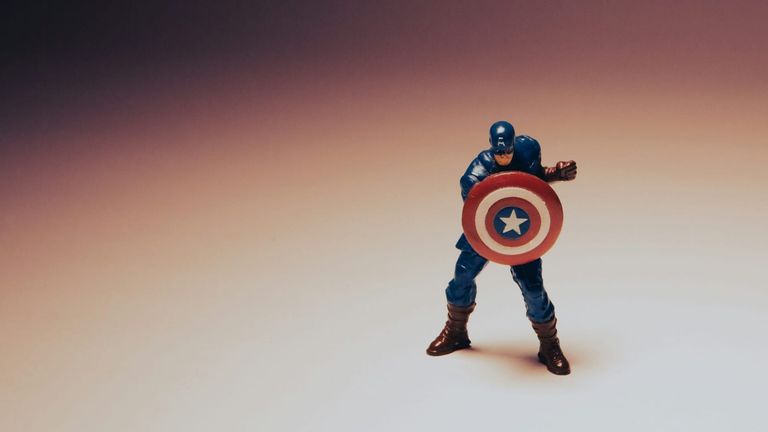 Captain America’s Return in ‘Avengers: Doomsday’ Trailer Ignites a Holiday Wave of Marvel Hype