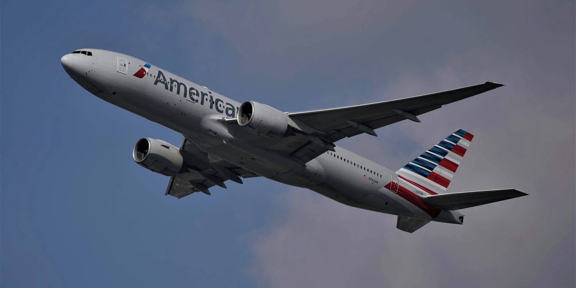 Northeast Winter Storm Disrupts Holiday Travel as U.S. Airlines Cancel and Delay Hundreds of Flights