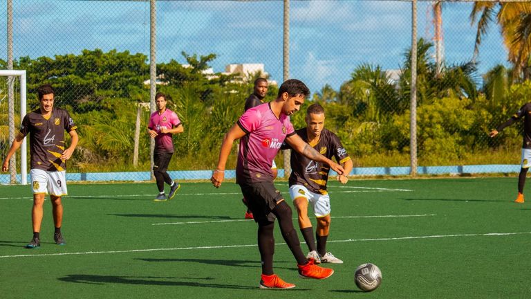 Miami Dolphins Deepen Local Ties with Youth Football Clinic in Community Outreach Push