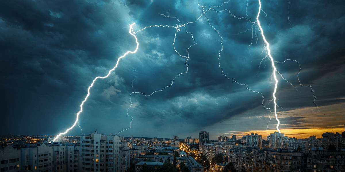 Severe Thunderstorms Impact South Florida, Causing Flooding and Travel Disruptions in Miami