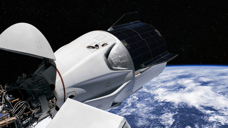 NASA and SpaceX Finalize Preparations for CRS-34 Mission at Kennedy Space Center