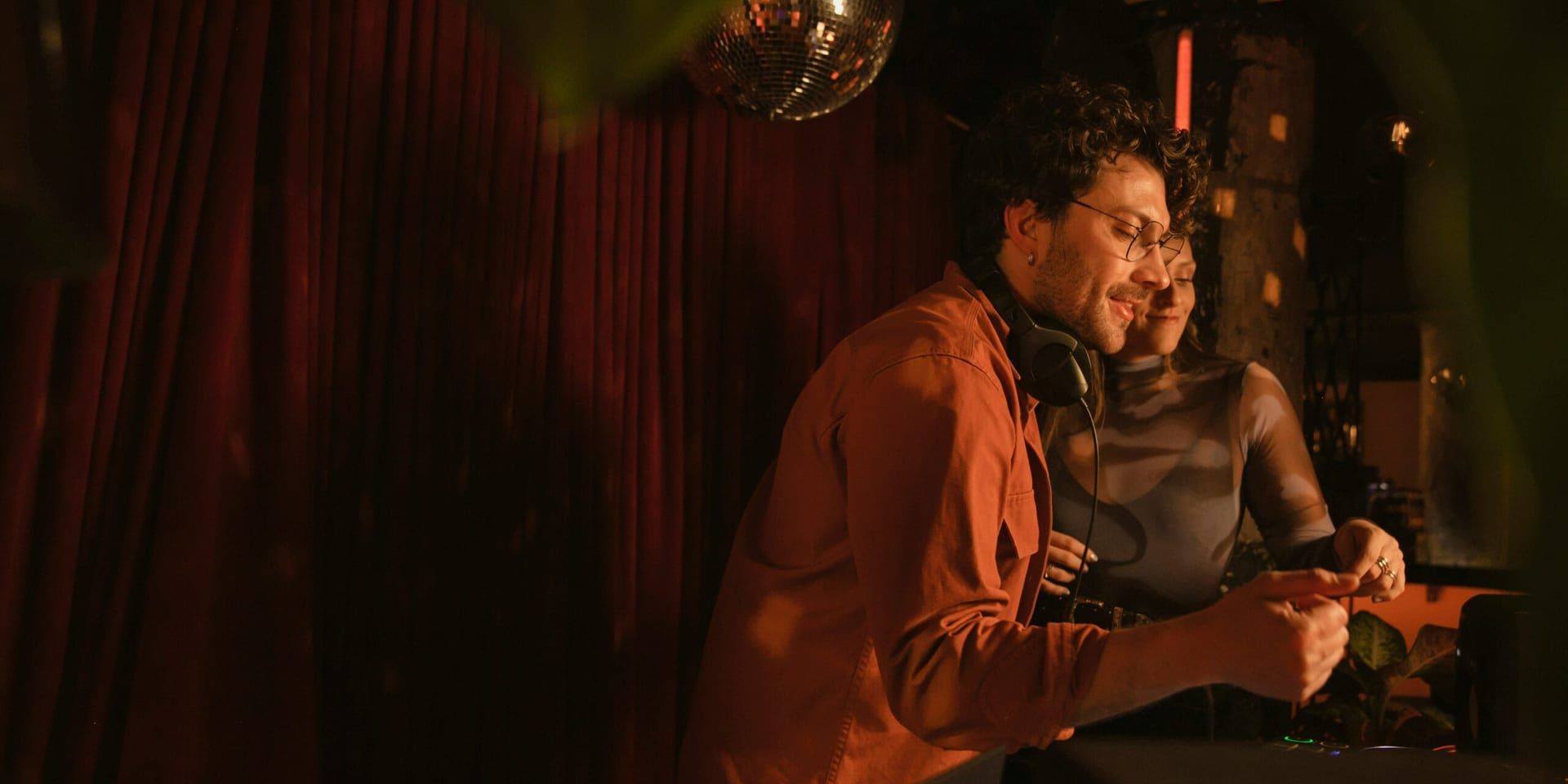 Shakespeare Meets Hip-Hop: “The Bard in Bars” Opens to Rave Local Reviews in Miami