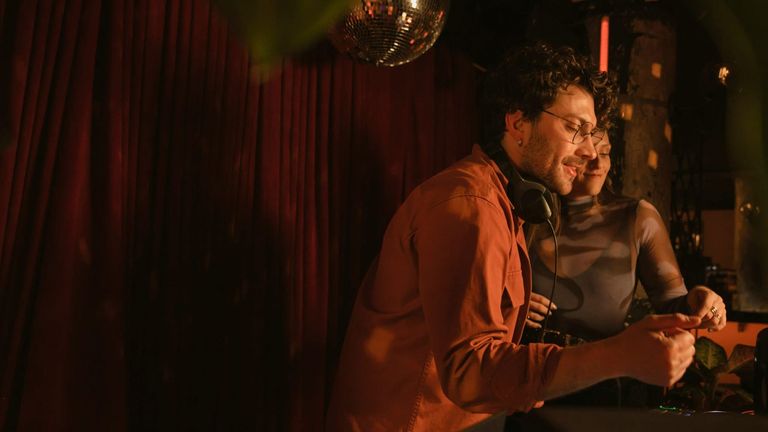 Shakespeare Meets Hip-Hop: “The Bard in Bars” Opens to Rave Local Reviews in Miami