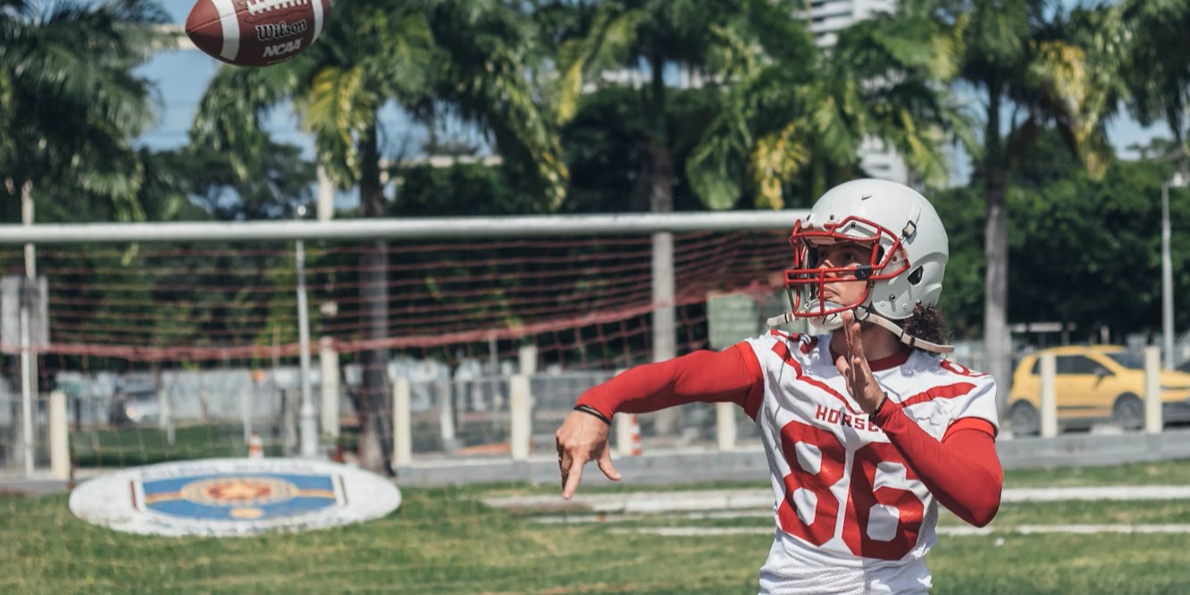 Miami Hurricanes Dominate Bethune-Cookman 45–3 Behind QB Beck’s Record Surge