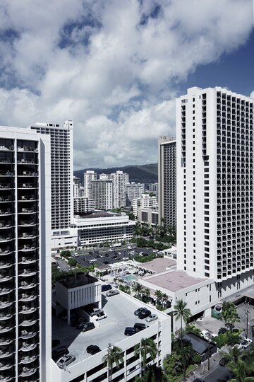 Puti Building