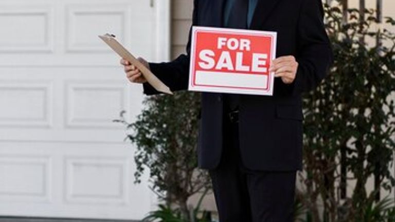 Sale Agent Preparing Presenting House 23 2149383574